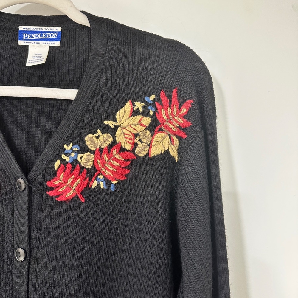 Pendleton Cardigan Sweater Womens XL Black Wool Blend Embroidered Floral Ribbed